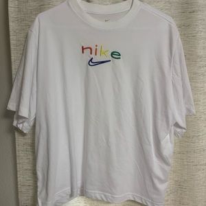 nike t-shirt